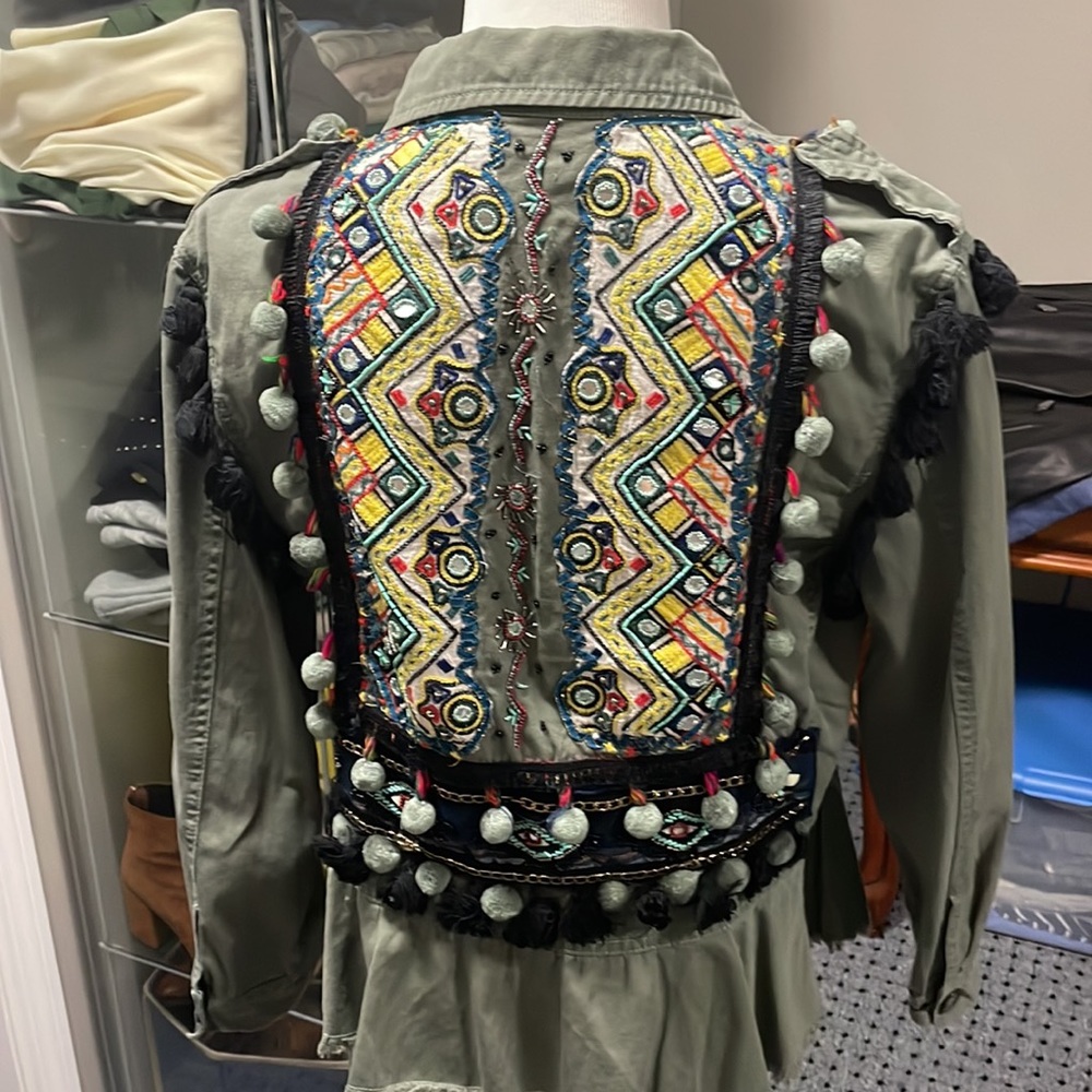 Zara Army Green Jacket With Special Design - image 3